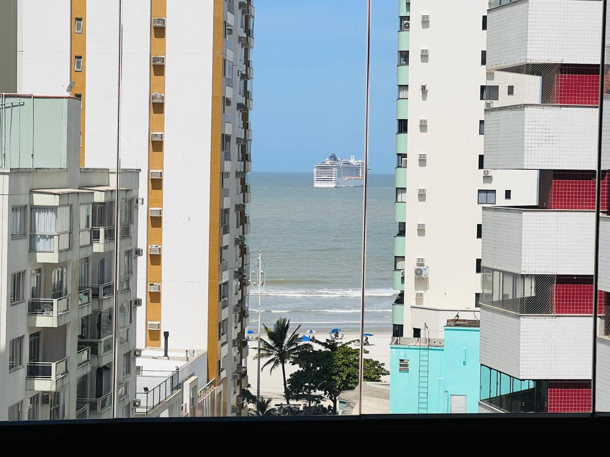 Linda Vista Mar Na Av. Brasil * Balneario Camboriu